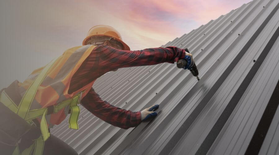 Professional gutter cleaning in Royal Oak, MD